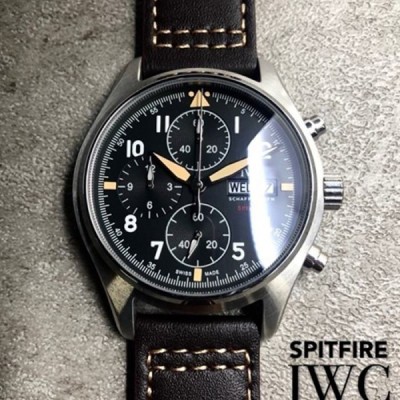 IWC 파일럿 크로노그래프 스핏파이어 데이데이트 쿼츠