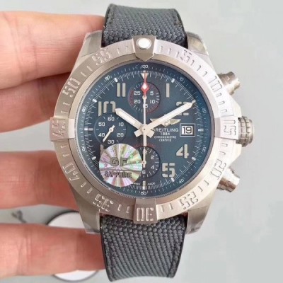 브라이틀링(Breitling)어벤져 크로노그래프 밴디트 티타늄